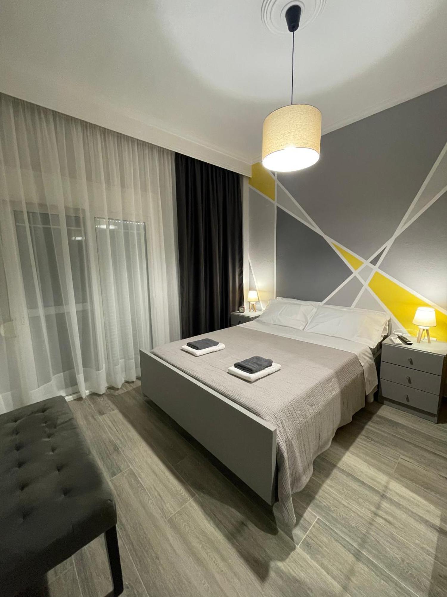 Dt Luxury Apartment Néa Péramos Esterno foto