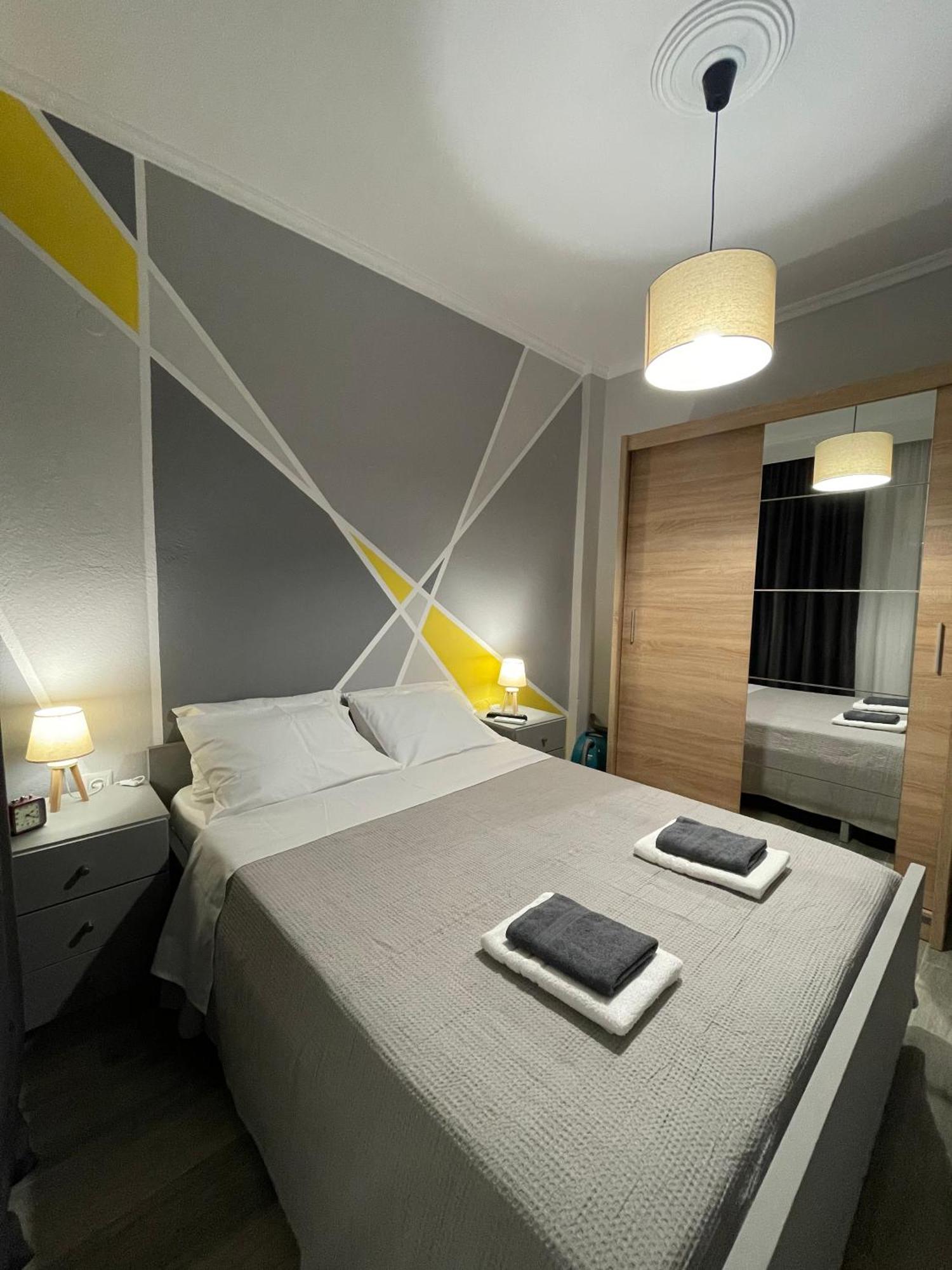Dt Luxury Apartment Néa Péramos Esterno foto